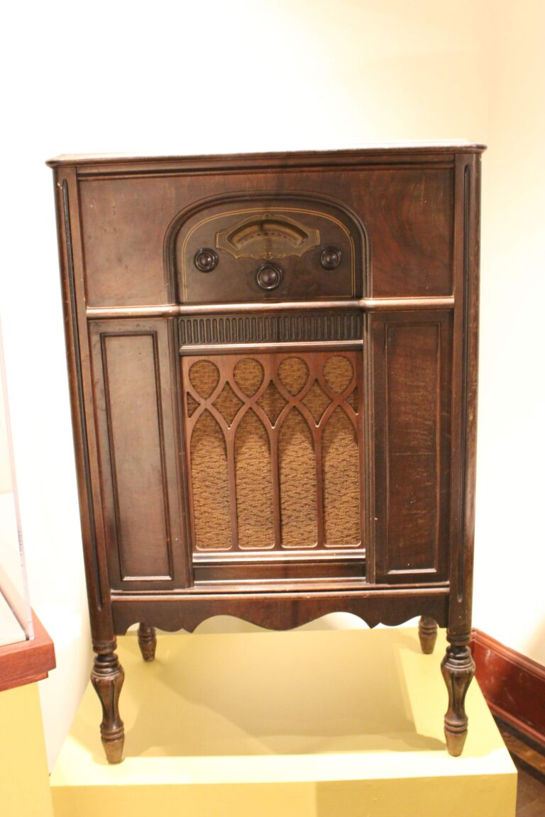 Risk & Reward: Entrepreneurship and the Making of Philadelphia Exhibit